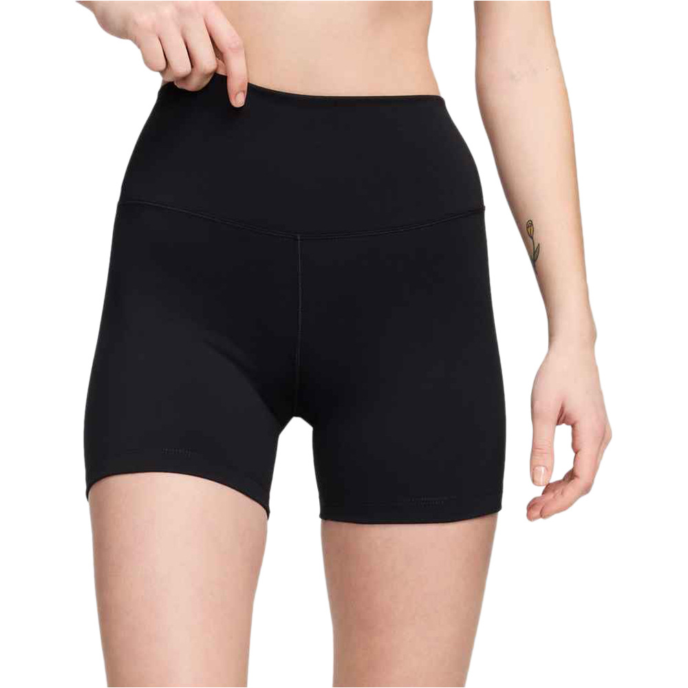 Nike pantalones y mallas cortas fitness mujer W NK DF ONE HR 5IN SHORT vista frontal