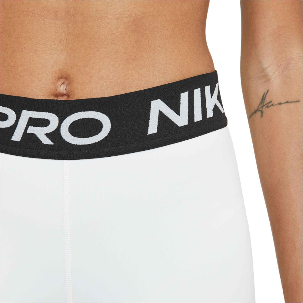 Nike pantalones y mallas cortas fitness mujer W NP 365 SHORT 3IN vista detalle