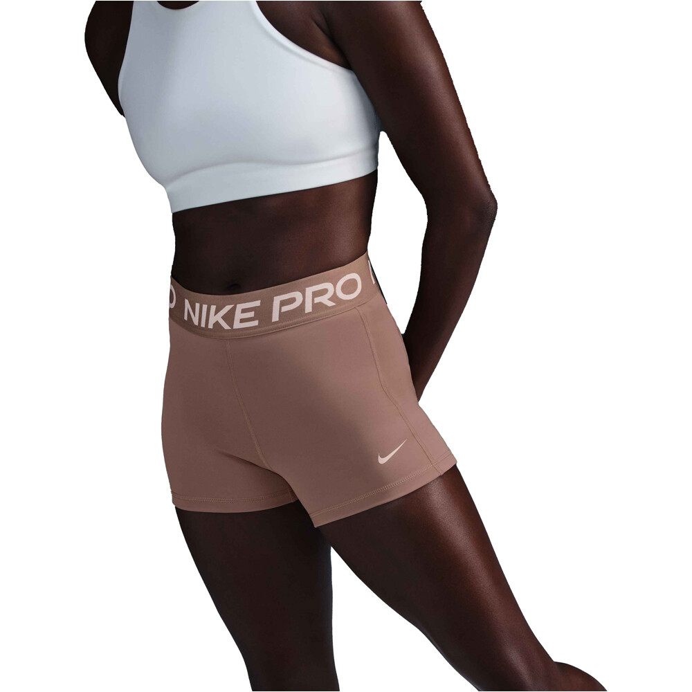 Nike pantalones y mallas cortas fitness mujer W NP DF 365 MR 3IN LPP SHORT vista frontal