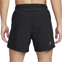 Nike pantaloneta técnica hombre M NK CHALLENGER 5BF SHRT FLASH vista trasera