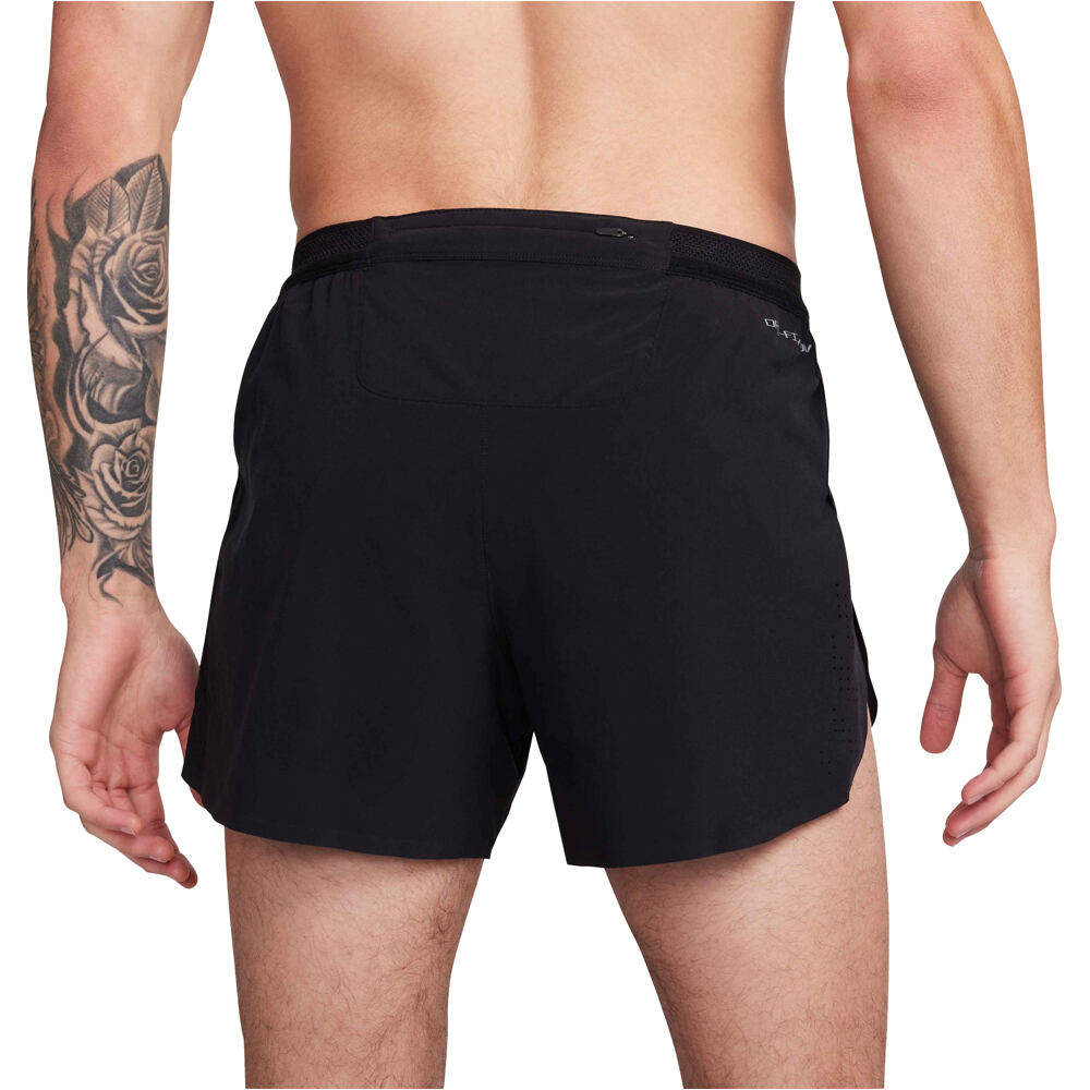 Nike pantaloneta técnica hombre M NK DFADV AROSWFT 4INBF SHORT vista trasera