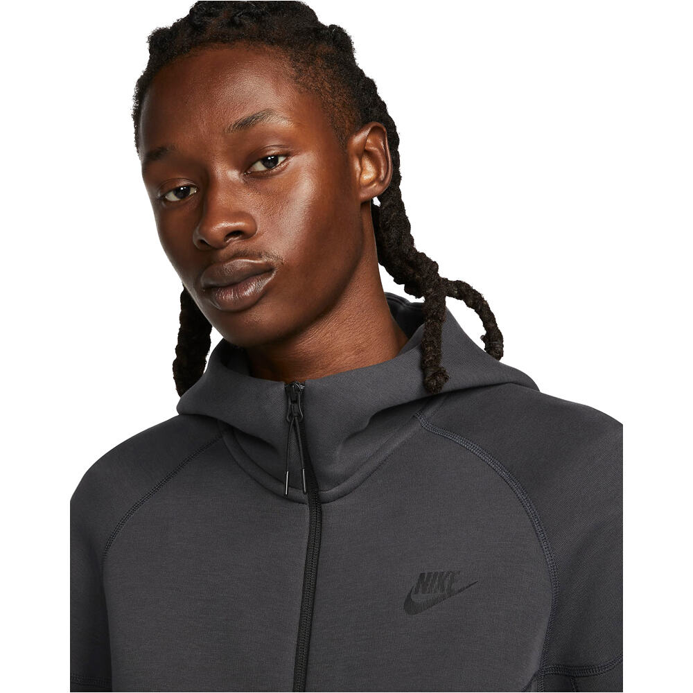 Nike sudadera hombre M NK TCH FLC FZ WR HOODIE vista detalle