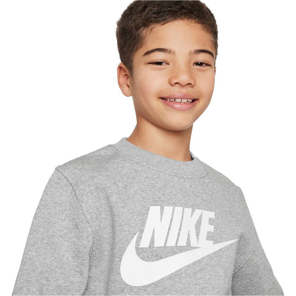 Nike sudadera niño K NSW CLUB FLC CREW LS HBR vista detalle