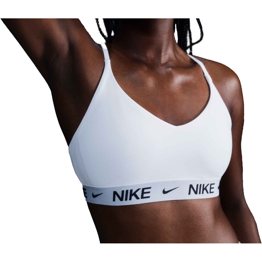 Nike Sujetador Yoga W NK DF INDY LGT SPT BRA vista frontal