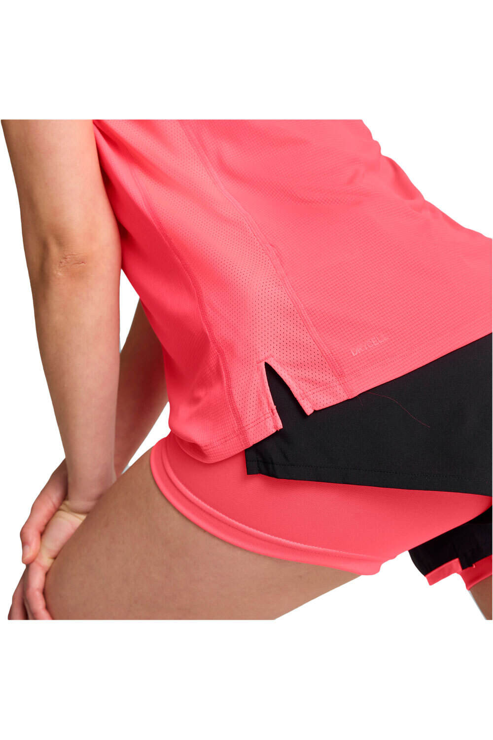 Puma camiseta entrenamiento manga corta mujer RUN FAVORITES VELOCI vista detalle