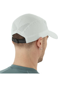 Salomon gorra running CROSS CAP 01