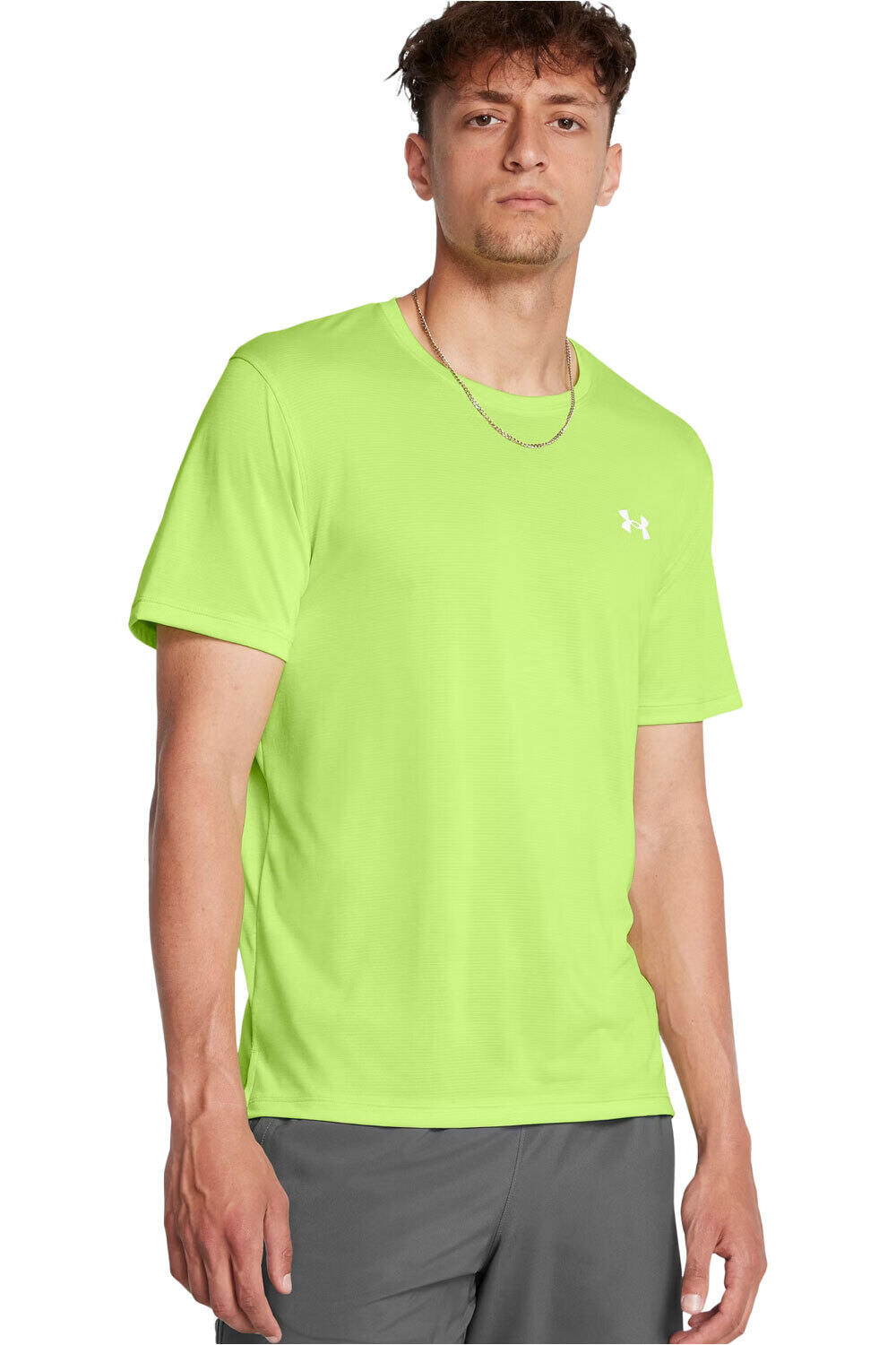 Under Armour camiseta técnica manga corta hombre UA LAUNCH SHORTSLEEVE vista frontal