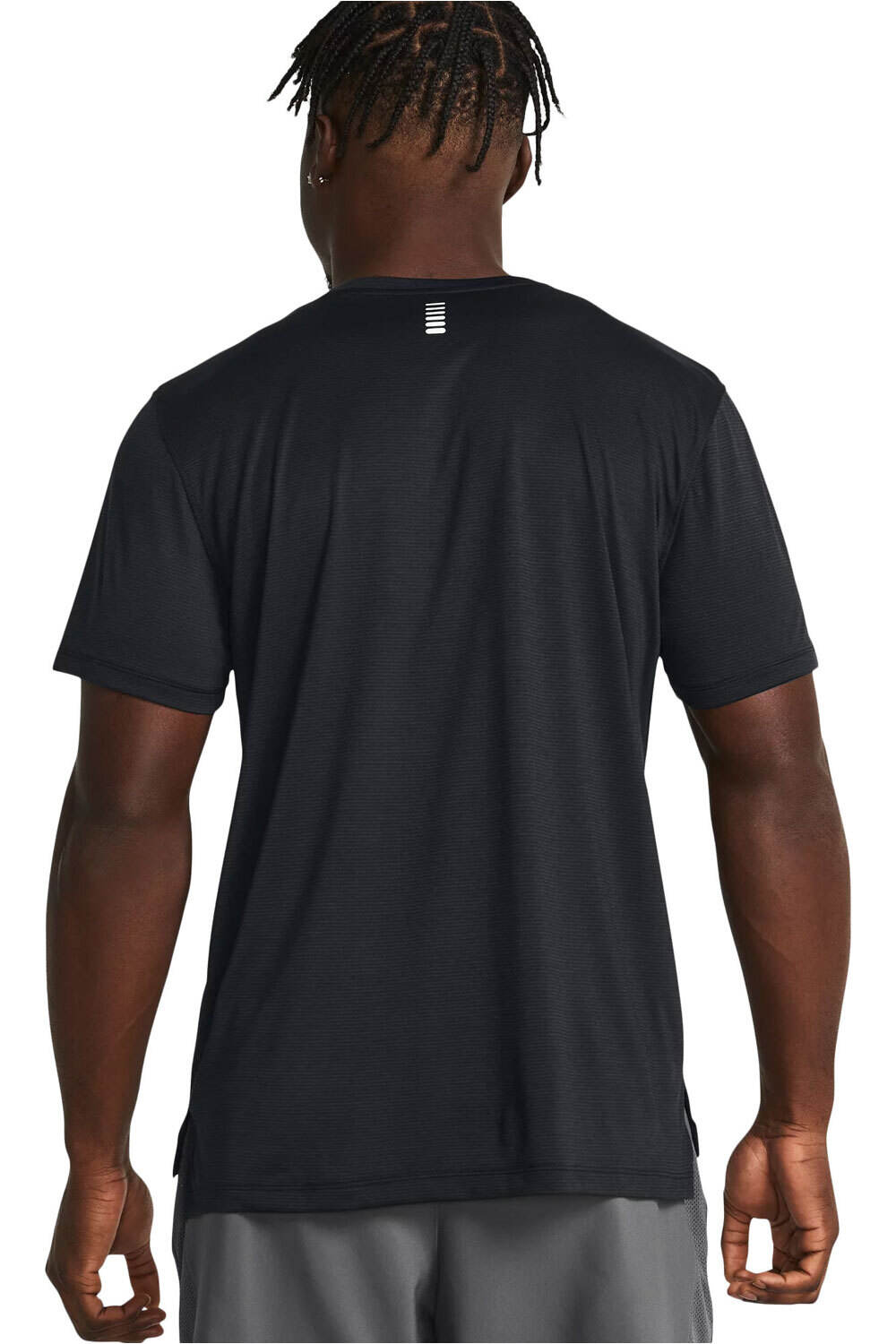 Under Armour camiseta técnica manga corta hombre UA LAUNCH SHORTSLEEVE vista trasera