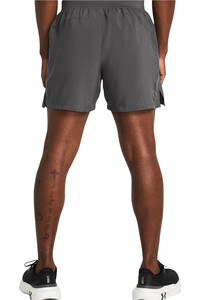 Under Armour pantaloneta técnica hombre UA LAUNCH 5 SHORTS vista trasera