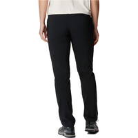 Columbia pantalón montaña mujer Back Beauty Softshell Pant vista trasera