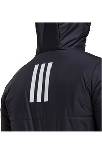 adidas chaqueta outdoor hombre BSC 3 bandas Insulated con capucha vista trasera