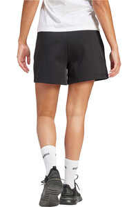 adidas bermuda mujer W FI BOS SHORT vista trasera