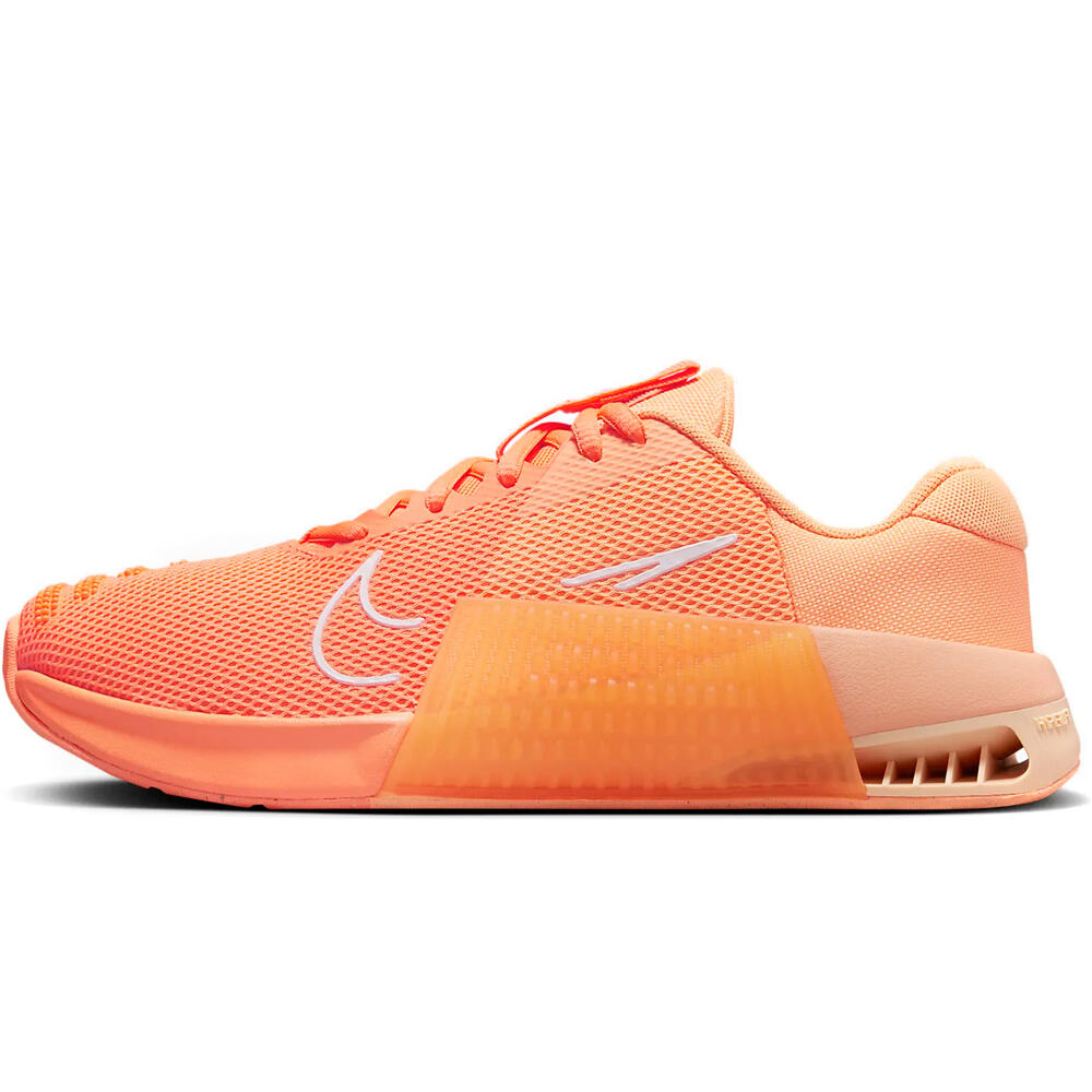 Comprar en oferta Nike Metcon 9 AMP W atomic orange/ice peach/peach cream/white