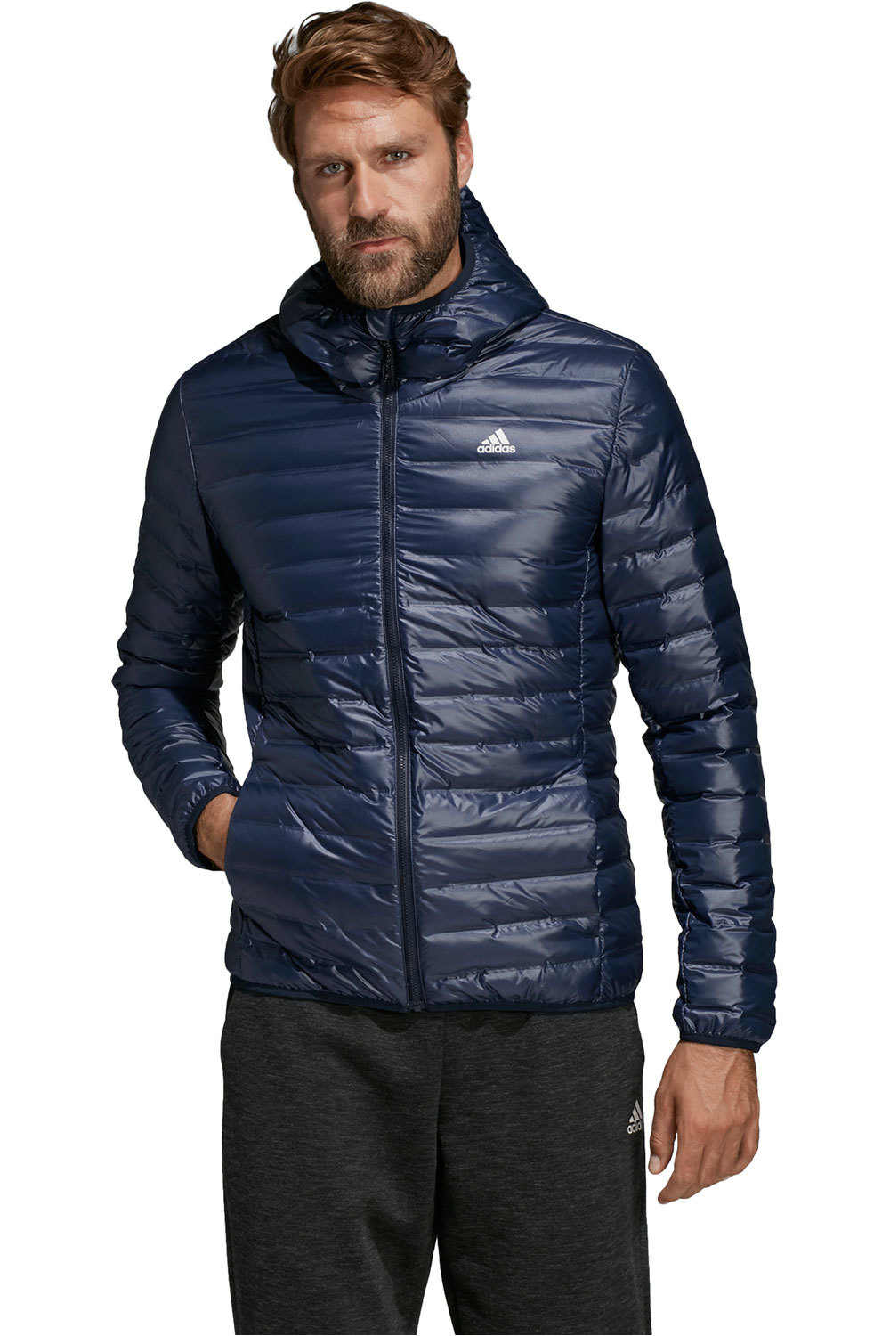 adidas chaqueta outdoor hombre Varilite Down con capucha vista frontal