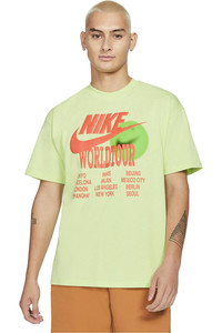 Nike camiseta manga corta hombre M NSW TEE WORLD TOUR vista frontal