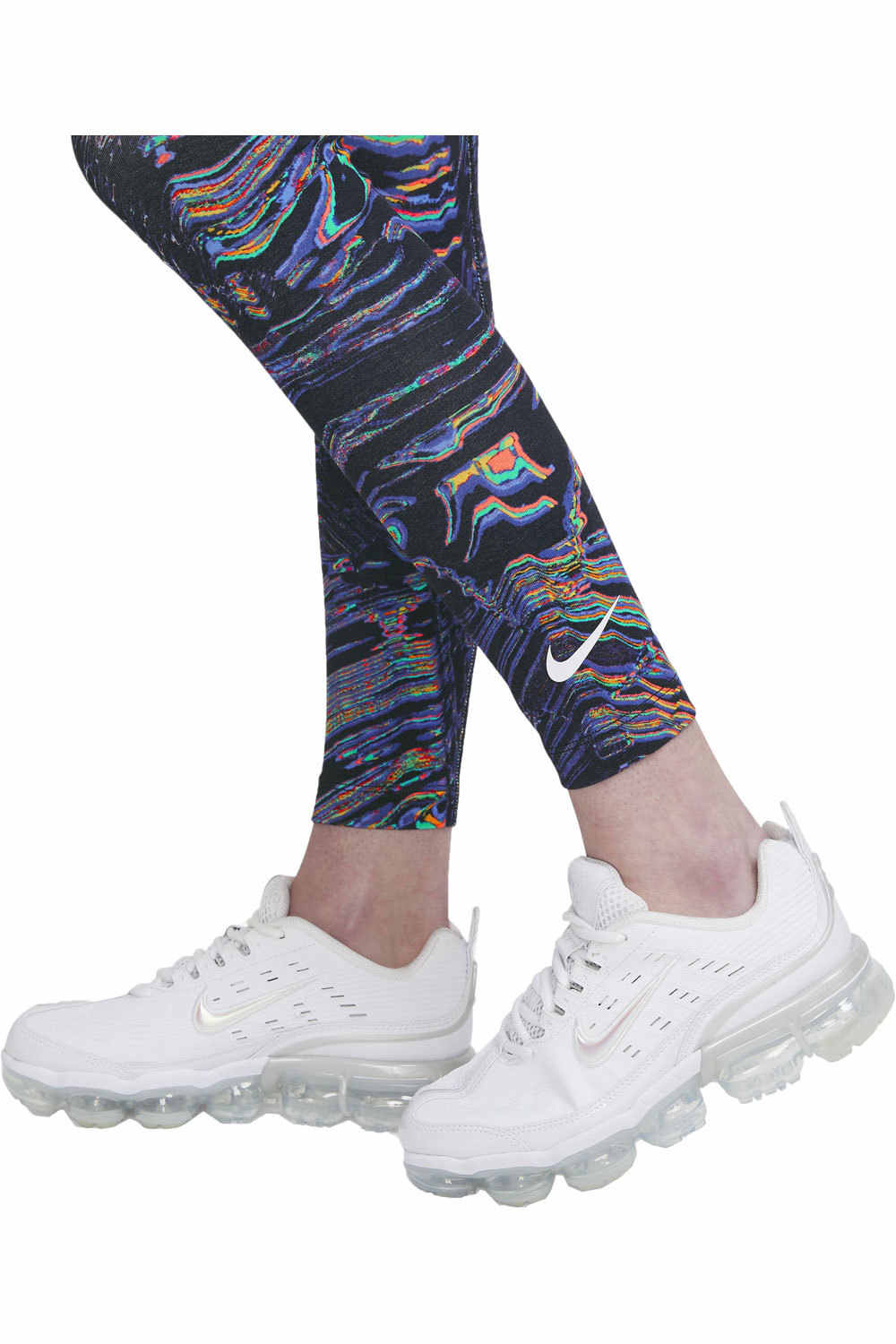 Nike pantalón mujer W NSW LGGNG AOP PRNT vista trasera