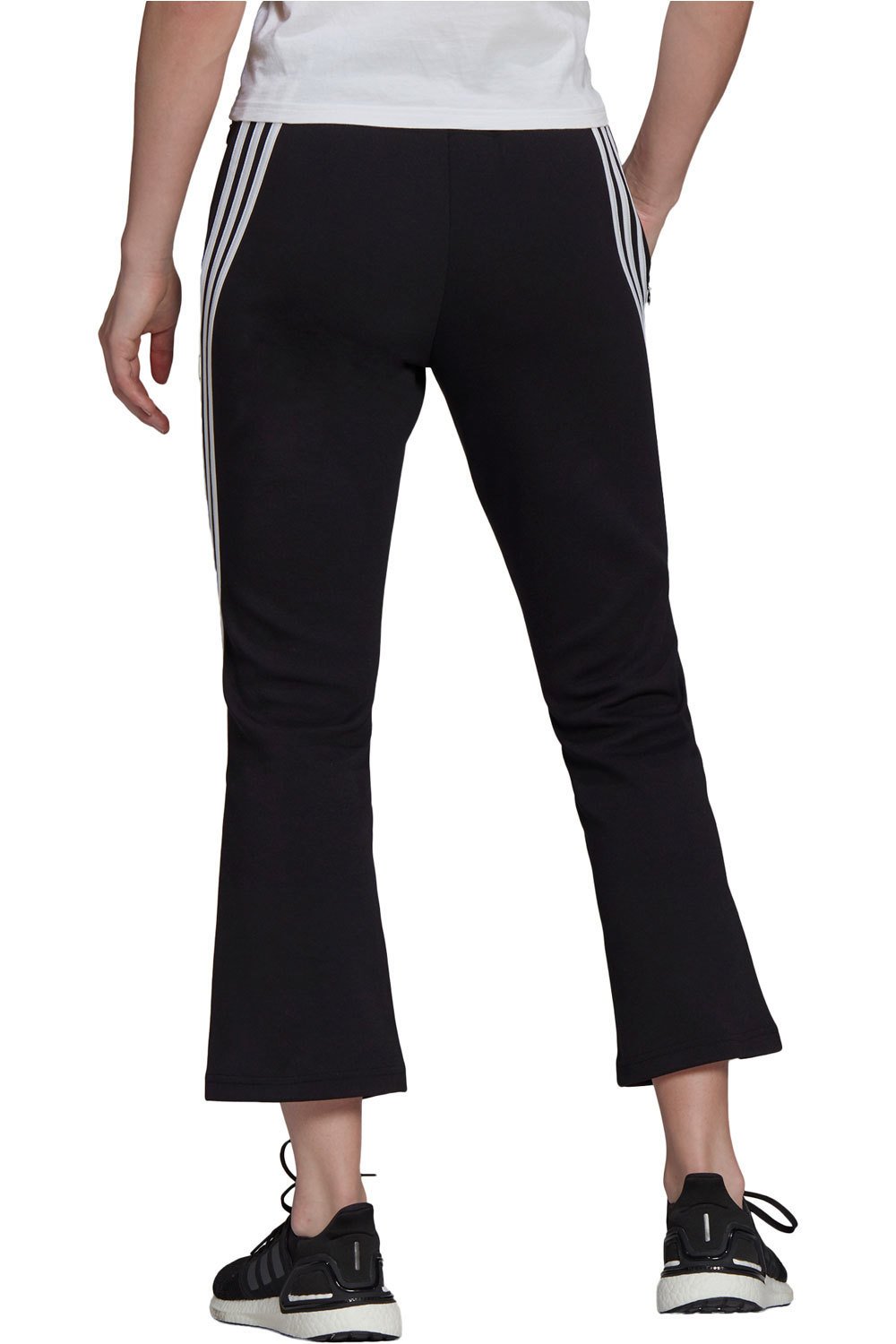 adidas pantalón mujer W FI 3S Flare P vista trasera