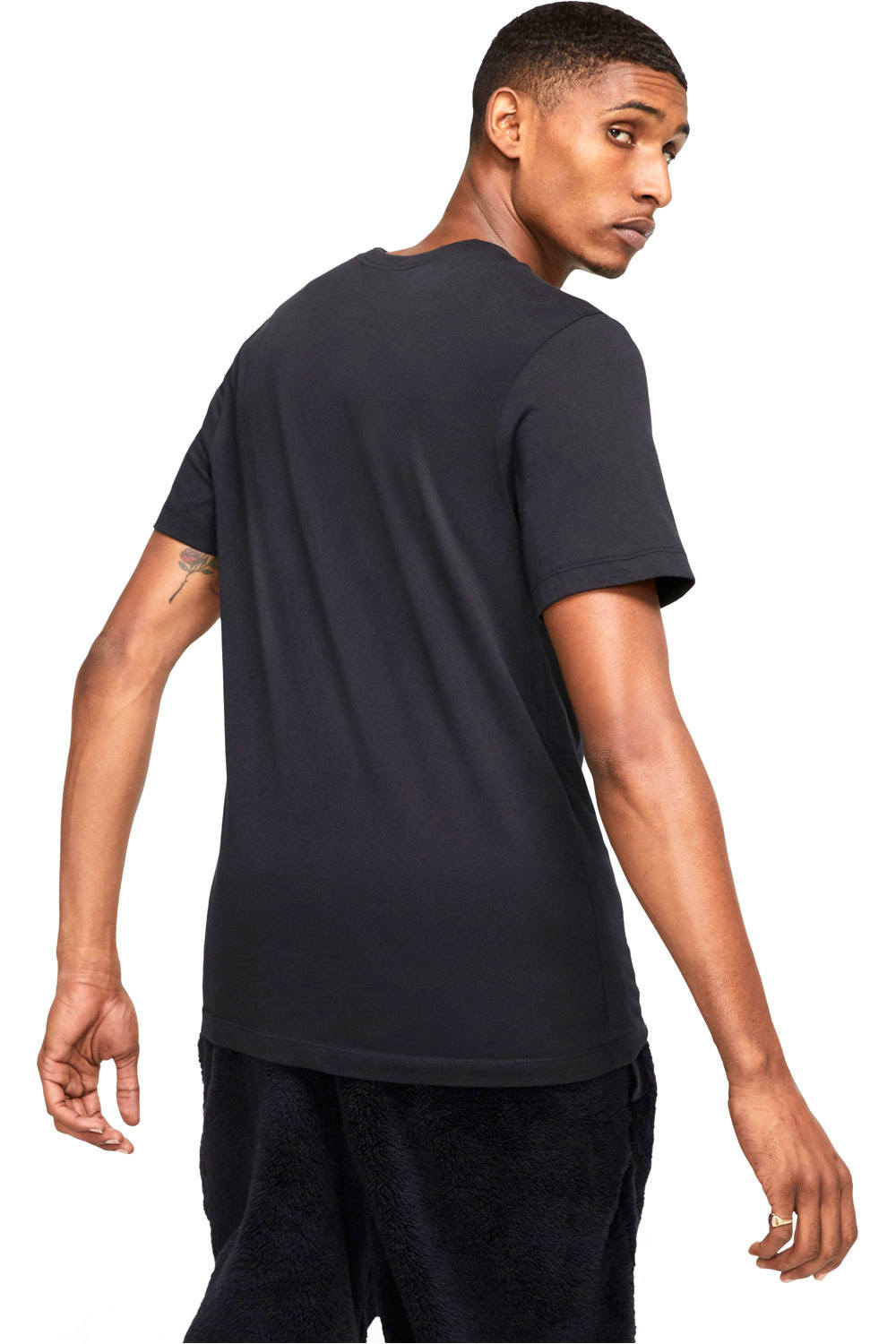 Nike camiseta manga corta hombre NSW CLUB TEE vista trasera