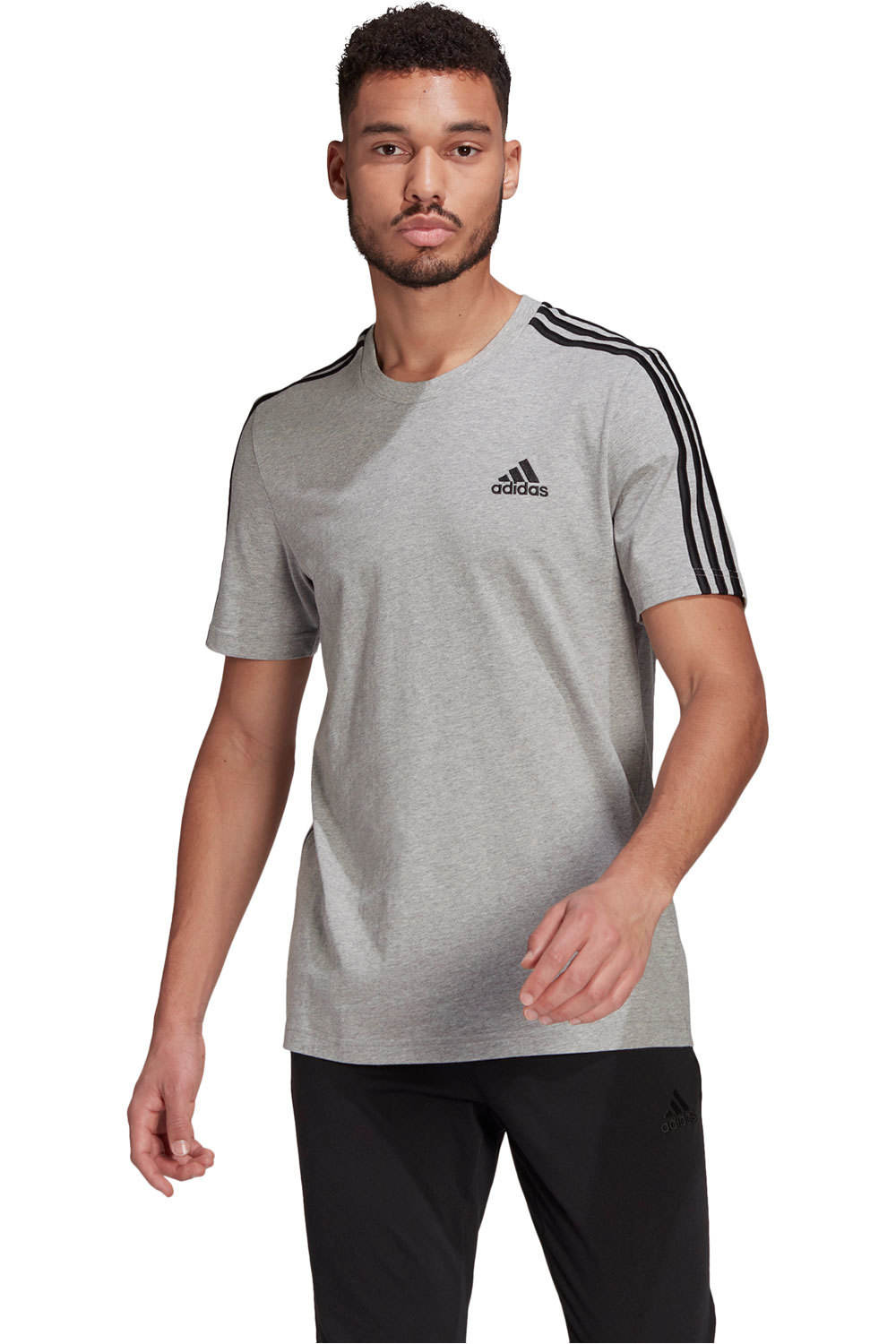 adidas camiseta manga corta hombre Essentials 3 bandas vista frontal