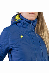 Izas chaqueta outdoor mujer LOGAN W vista detalle