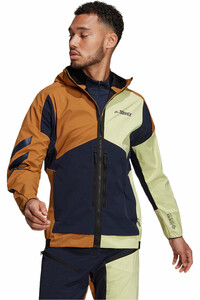 adidas chaqueta impermeable hombre SKYC Sosh J vista frontal