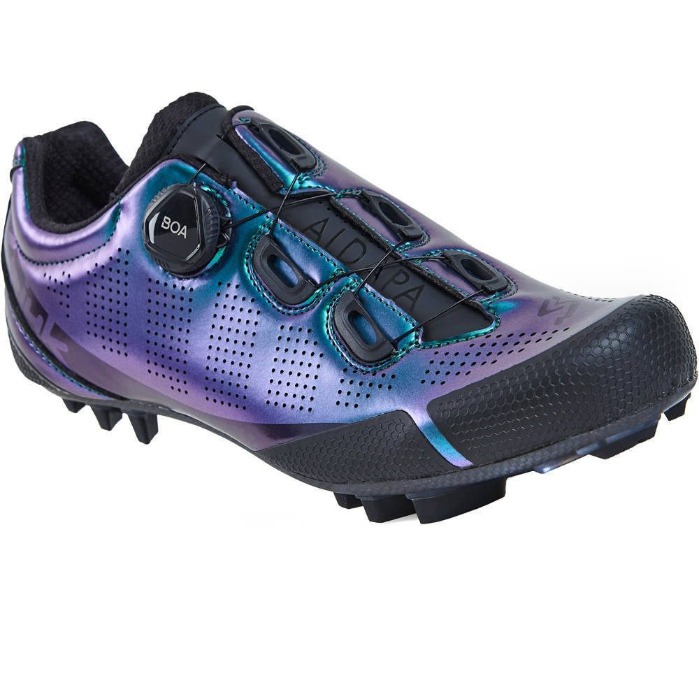 Pon a prueba tus límites con las zapatillas Spiuk Aldapa de carbono para MTB!  ¿Buscas unas zapatillas de ciclismo de montaña que te…