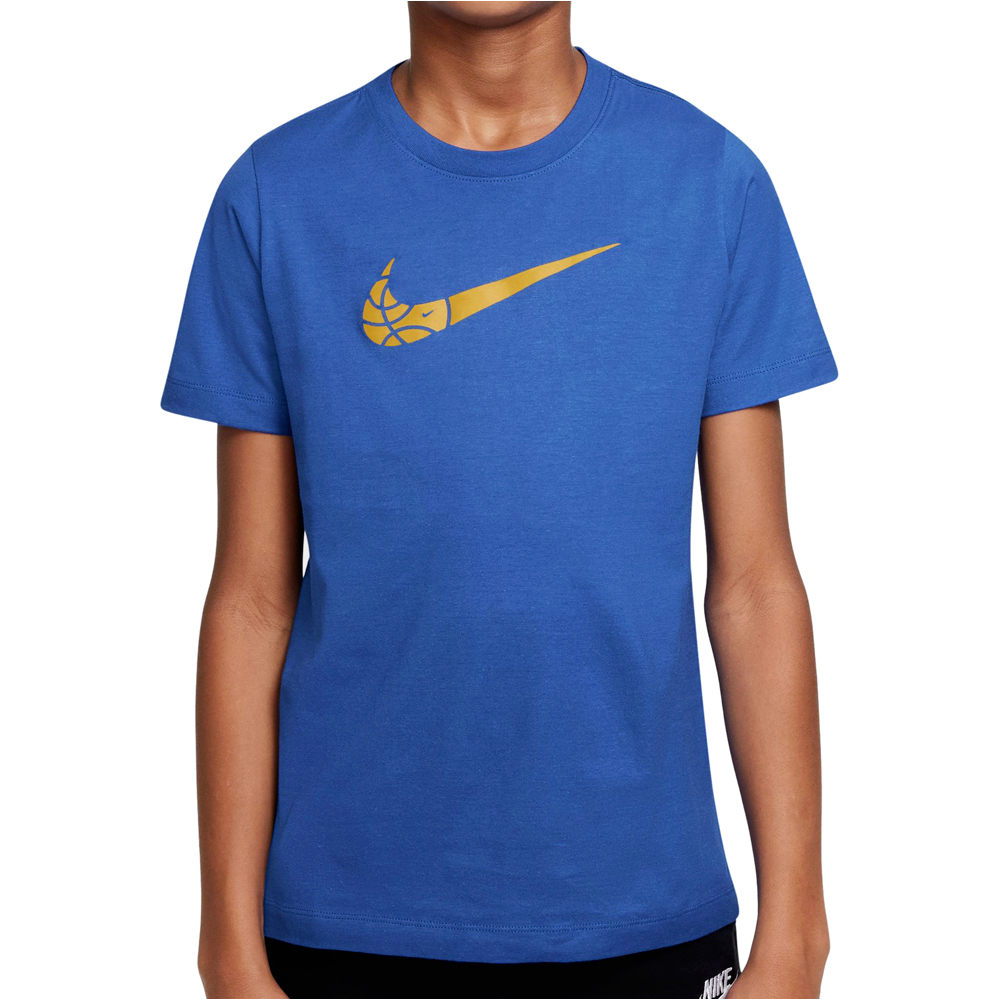 Nike camiseta manga corta niño NSW TEE CORE BBALL HBR vista detalle