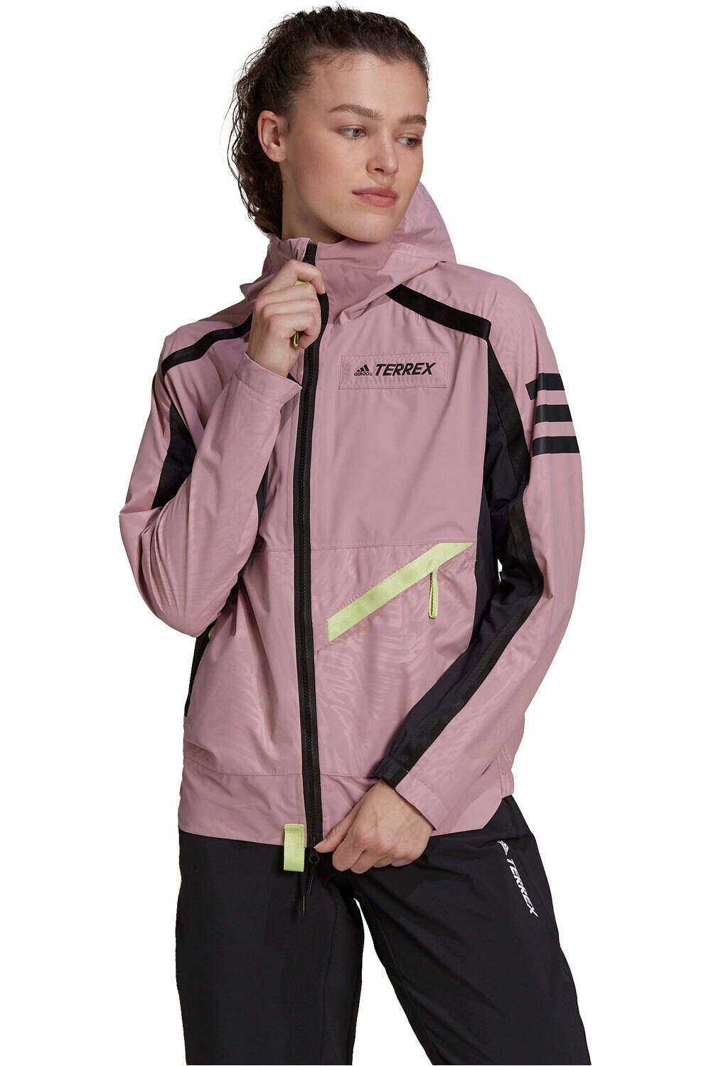 adidas chaqueta impermeable mujer Terrex Utilitas (impermeable con capucha) vista frontal