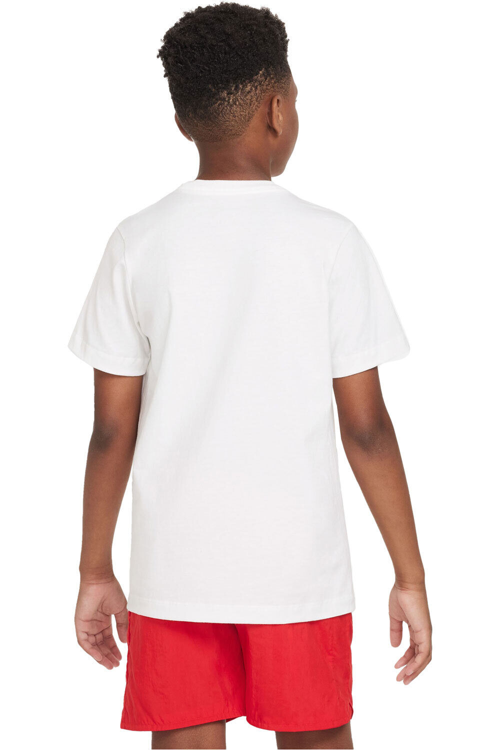 Nike camiseta manga corta niño NSW TEE NIKE AIR FA22 vista trasera