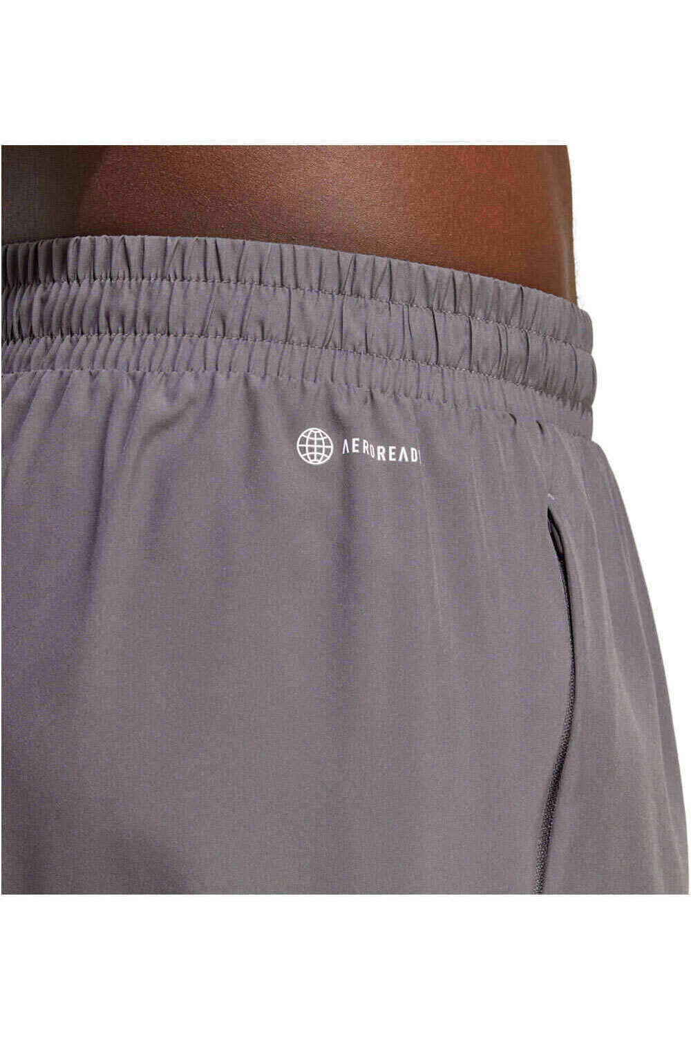 adidas pantalón corto fitness hombre AEROREADY Designed for Movement vista trasera