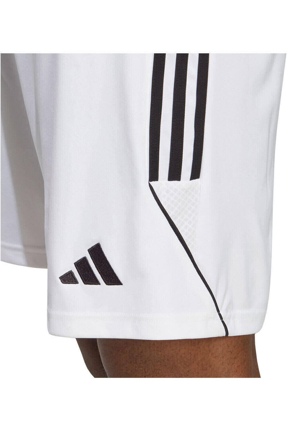 adidas pantalones cortos futbol Tiro 23 League vista trasera