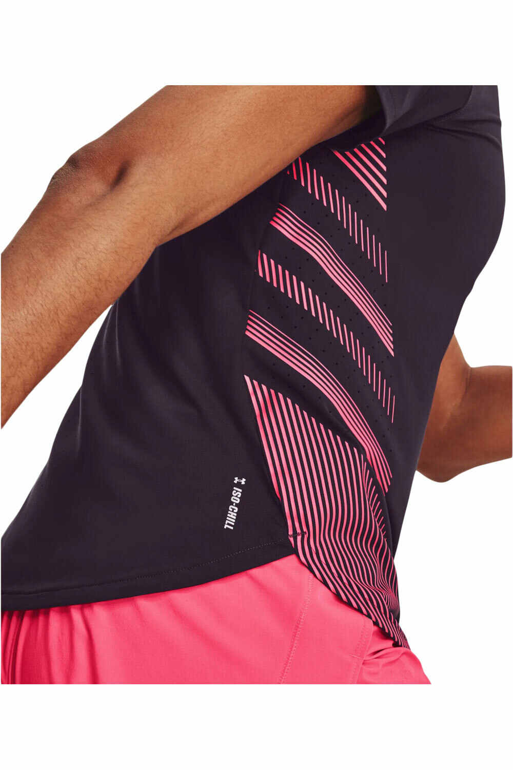 Under Armour camiseta entrenamiento manga corta mujer UA Iso-Chill Laser Tee II vista detalle