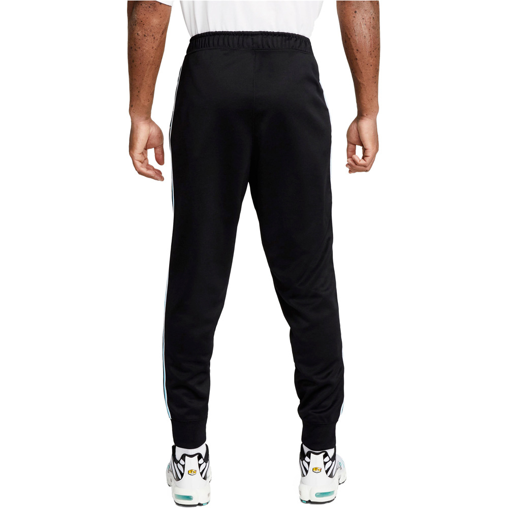 Nike pantalón hombre M NSW REPEAT SW PK JOGGER vista trasera