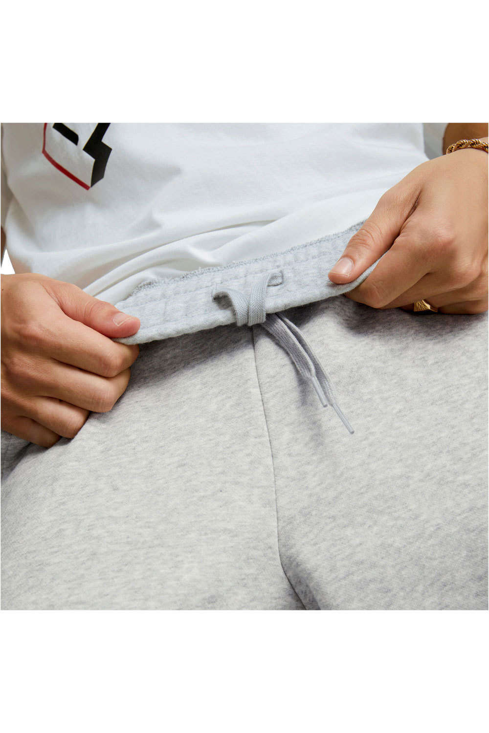 Puma pantalón hombre ESS+ 2 Col Logo Pant vista trasera