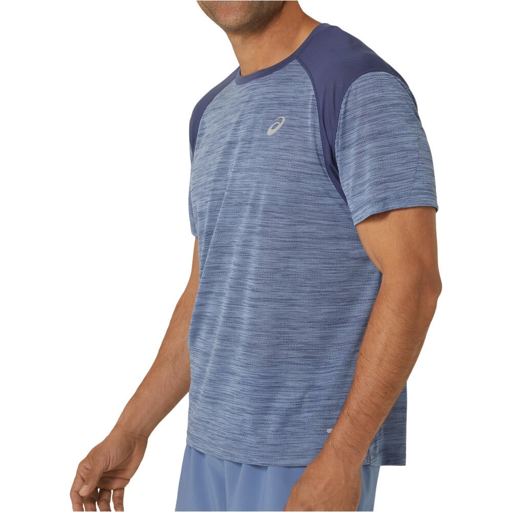 Asics camiseta técnica manga corta hombre ROAD SS TOP vista detalle