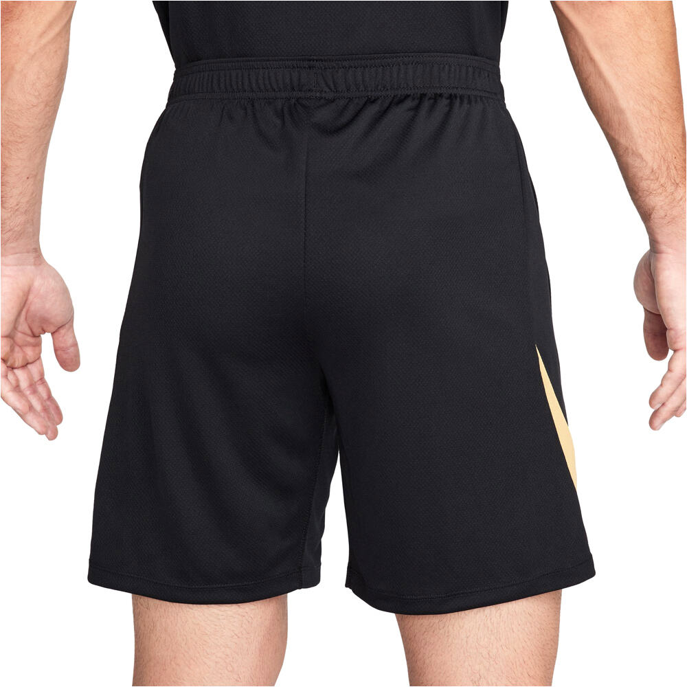 Nike pantalones cortos futbol M NK DF STRK SHORT KZ NEOR vista trasera