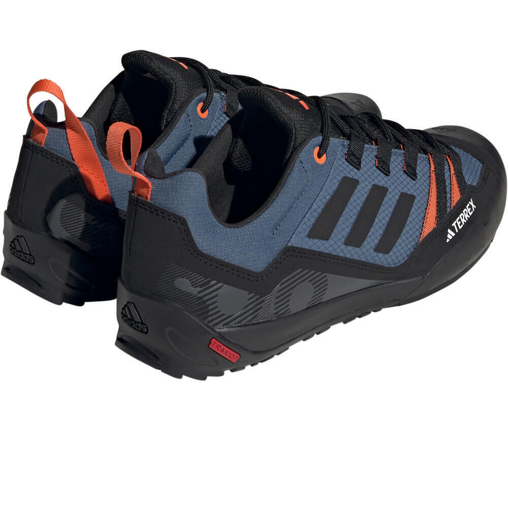 adidas zapatilla trekking hombre TERREX SWIFT SOLO 2 vista trasera