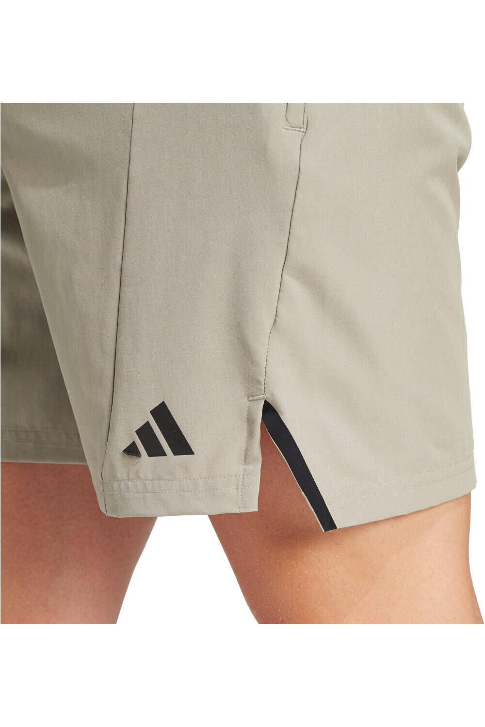 adidas pantalón corto fitness hombre D4T SHORT vista detalle